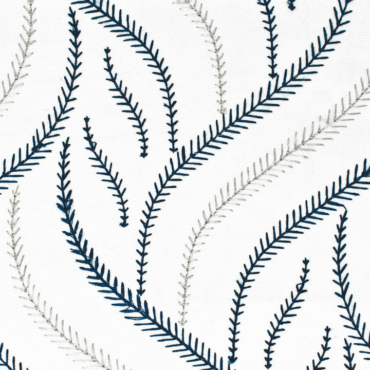Nero 5 Navy by Stout Fabric Stout Fabric Nero 5 NavyFabric RAINBOW LIBRARY LAKE/INDIGO INDIA </p><p>Repeat: H: 6.250, V: 5.000 51 in - Fabric Carolina -