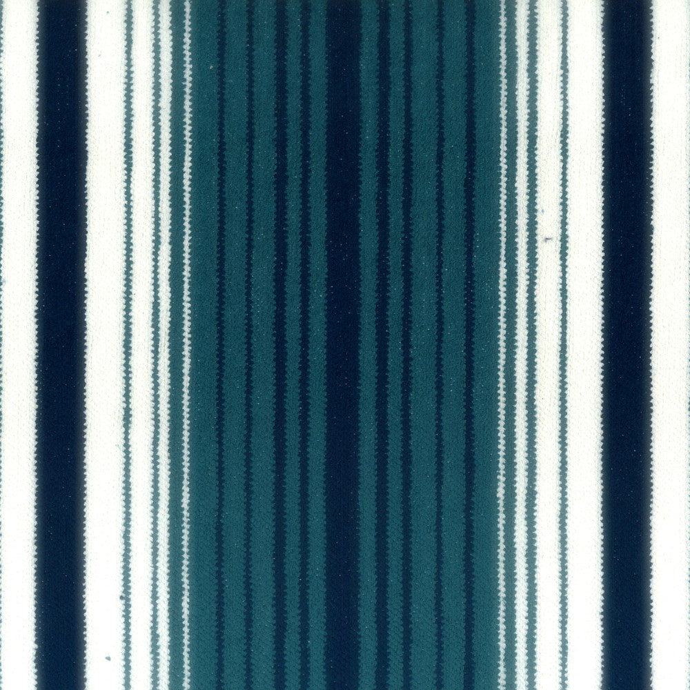 Okemos 1 Peacock by Stout Designer Fabric LIVING IS EASY CHAMBRAY/NAVY 100%UV USA PERFORMANCE RATED FABRIC FLAME RETARDANT-U.F.A.C. CLASS 1 CATB 117-2013 WYZENBEEK 60 000 DOUBLE RUB WEAR TEST (HEAVY DUTY) Horizontal: 0.125 and Vertical: 7 55.75 in - Swanky Fabrics -
