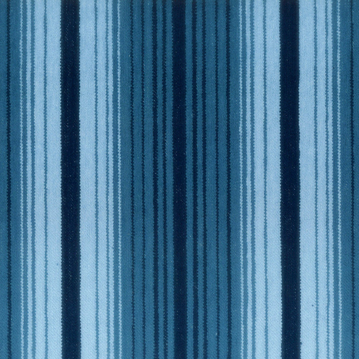 Okemos 2 Ocean by Stout Designer Fabric LIVING IS EASY CHAMBRAY/NAVY 100%UV USA PERFORMANCE RATED FABRIC FLAME RETARDANT-U.F.A.C. CLASS 1 CATB 117-2013 WYZENBEEK 60 000 DOUBLE RUB WEAR TEST (HEAVY DUTY) Horizontal: 0.125 and Vertical: 7 55.75 in - Swanky Fabrics -
