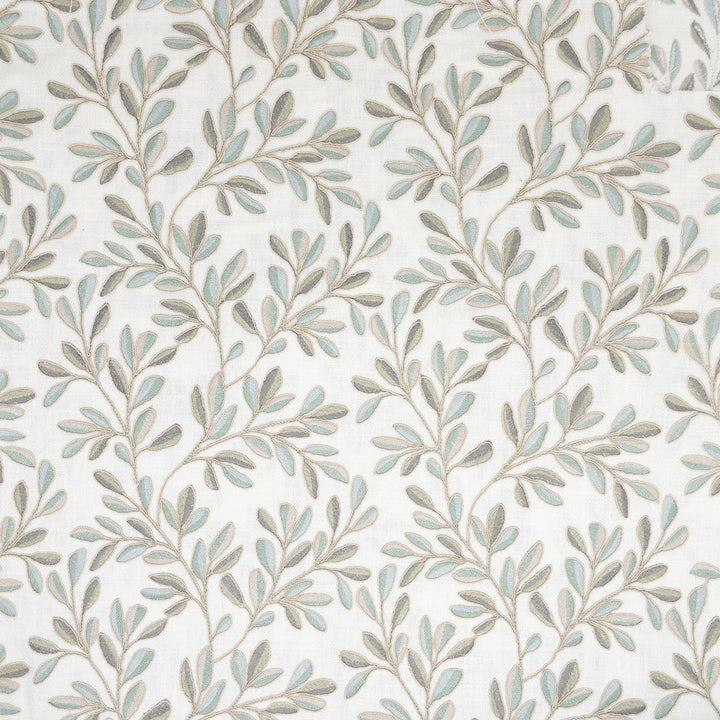 Quincy 3 Seaspray by Stout Fabric Stout Fabric Quincy 3 SeasprayFabric RAINBOW LIBRARY GLACIER/LAGOON INDIA </p><p>Repeat: H: 10.375, V: 9.375 52 in - Fabric Carolina -