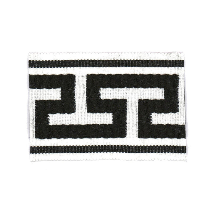 Railroad Tape 1 Domino by Stout Trim Stout Trim Railroad Tape 1 DominoTrim BEACH GROVE TRIM 100%SDA CHINA </p><p>Repeat: H: 2.500, V: 0.000 2.75 in - Fabric Carolina -