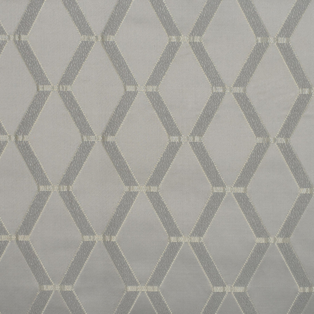 S3820 Silver by Greenhouse Designer Fabric 52% Cotton, 48% Polyester India 65,000 </p><p>Repeat: 3.13" H, 3.75" V 56" - Swanky Fabrics -