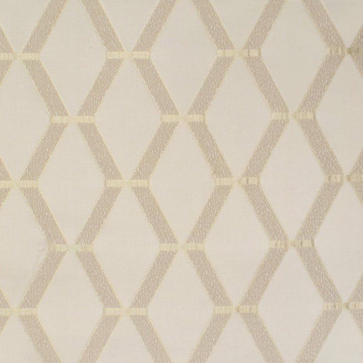S3883 Pearl by Greenhouse Designer Fabric S52: Oyster 52% Cotton, 48% Polyester India 65,000 double rubs </p><p>Repeat: 3.13" H, 3.75" V 56" - Swanky Fabrics -