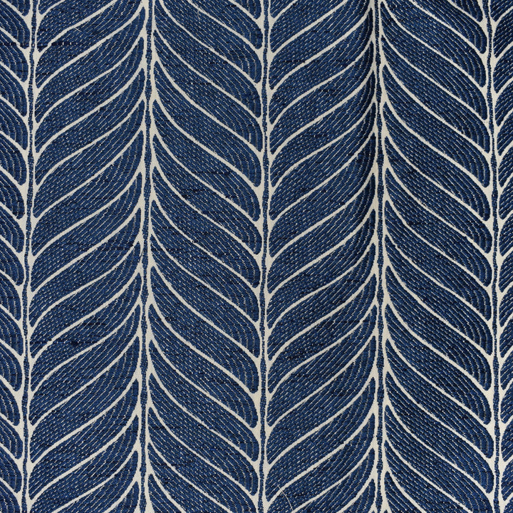 S4020 Denim by Greenhouse Designer Fabric 66% Polyester, 34% Cotton India 50,000 double rubs </p><p>Repeat: 7" H, 6.25" V 54" - Swanky Fabrics -