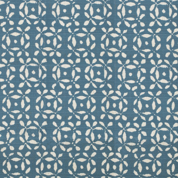 S4147 Peacock by Greenhouse Designer Fabric M07: Memos by Color 91% Polyester, 9% Linen China 53,000 double rubs </p><p>Repeat: 9" H, 8.5" V 56" - Swanky Fabrics -