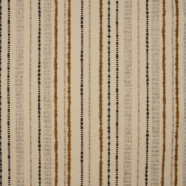 S5579 Chestnut by Greenhouse Designer Fabric 55.16% Cotton, 26.94% Pcr Polyester, 14.39% Rayon, 3.51% Flax USA 33,000 </p><p>Repeat: 2.25" H, 7.563" V 55" - Swanky Fabrics -