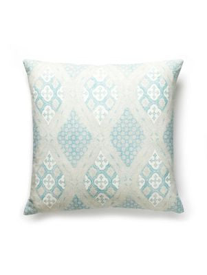 Farrah Print Pillow 22 X 22 - Misty Island SCFARRPILL0001 by Scalamandre Designer Pillows PACIFICA 53% LINEN 35% COTTON 12% NYLON U.S.A. MEDIUM DUTY Horizontal: 11" and Vertical: 13.75" 0 - Swanky Fabrics -