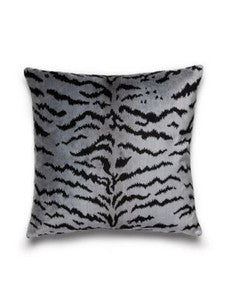 Scalamandre Pillow Tigre   22 X 22 - Silver & Black SCTIGRPILL0005