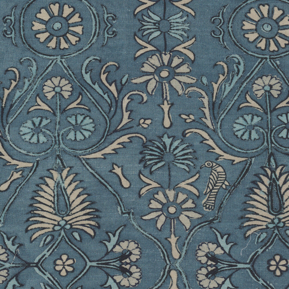 Smile 1 Dresden by Stout Fabric Stout Fabric Smile 1 DresdenFabric RAINBOW LIBRARY CADET/INDIGO 75%COT 25%LIN PAKISTAN </p><p>Repeat: H: 27.000, V: 32.000 54 in - Fabric Carolina -