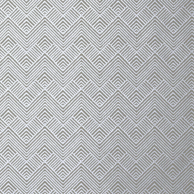 Oslo Chevron Metallic Silver T2991 by Thibaut Wallpaper Thibaut Wallpaper Oslo Chevron Metallic Silver T2991Wallpaper Paramount Wallpaper U.S.A. </p><p>Repeat: V: 4 20.5 - Fabric Carolina -