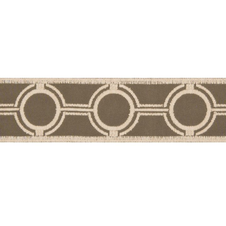 Portal View Bark by Kravet Design Designer Trim PERFORMANCE TRIM INDOOR/OUTDOOR POLYACRYLIC - 98%;POLYESTER - 2% Germany Horizontal: 3.15 and Vertical: 2.5 - Swanky Fabrics -