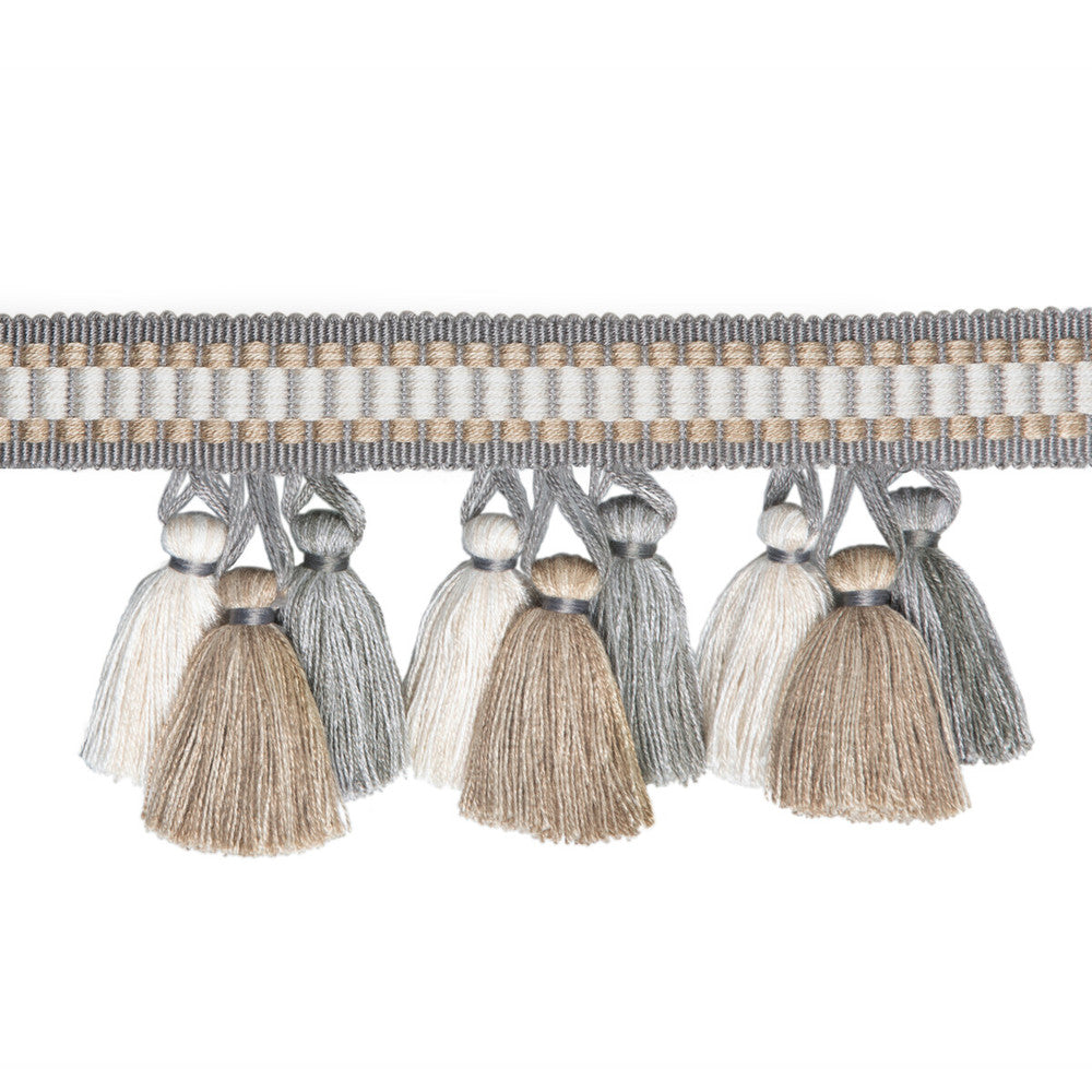 Andre Tassel Fringe Grey by Brunschwig & Fils Trim Brunschwig & Fils Trim Andre Tassel Fringe GreyTrim PASSEMENTERIE VOLUME I VISCOSE - 98%;POLYESTER - 2% China </p><p>Repeat: H: 1.77, V: 0 2.83 - Fabric Carolina -