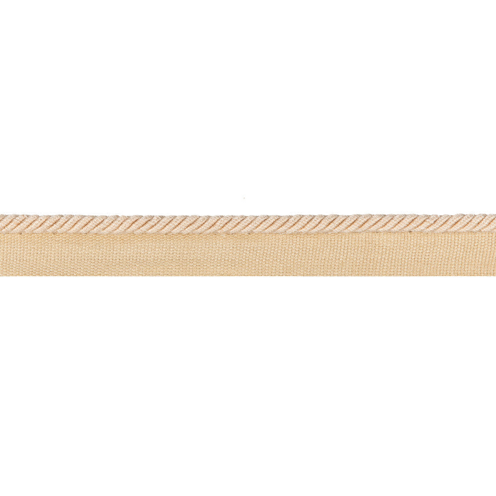 Picardy Cord Champagne by Brunschwig & Fils Trim Brunschwig & Fils Trim Picardy Cord ChampagneTrim PASSEMENTERIE VOLUME I COTTON - 60%;VISCOSE - 40% France </p><p>Repeat: H: 0, V: 0 0.18 - Fabric Carolina -