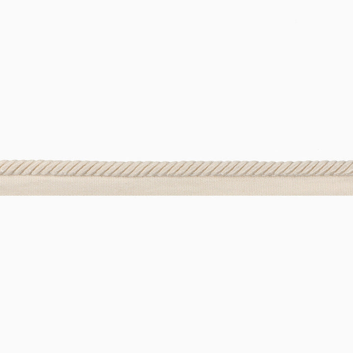 Barodet Cord Ivory by Brunschwig & Fils Trim Brunschwig & Fils Trim Barodet Cord IvoryTrim PASSEMENTERIE VOLUME I COTTON - 60%;VISCOSE - 40% France </p><p>Repeat: H: 0, V: 0 0.32 - Fabric Carolina -