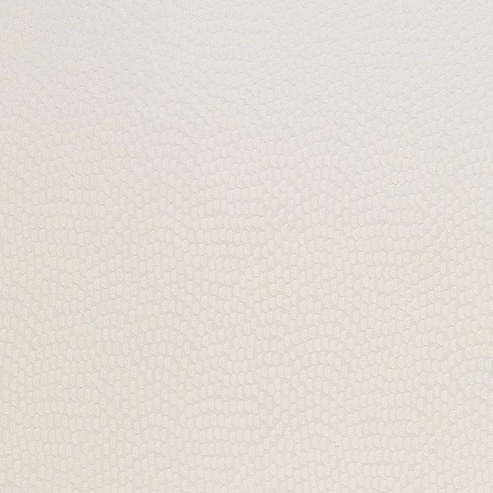 Tamarac 8 Eggshell by Marcus William Fabric Marcus William Fabric Tamarac 8 EggshellFabric KAI/MARCUS WILLIAM ARAVALLI INDIA </p><p>Repeat: H: 6.500, V: 6.625 54 in - Fabric Carolina -