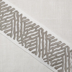 Magnolia Trim Trelli Emb Tape Platinum