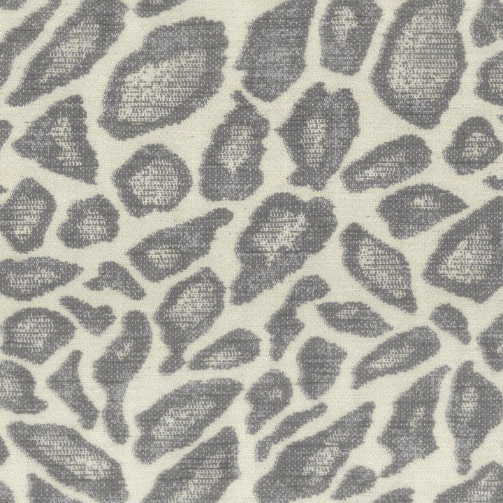 Verbena 2 Nickel by Stout Fabric Stout Fabric Verbena 2 NickelFabric LIVING IS EASY SMOKE/COAL USA </p><p>Repeat: H: 14.250, V: 24.500 55.75 in - Fabric Carolina -