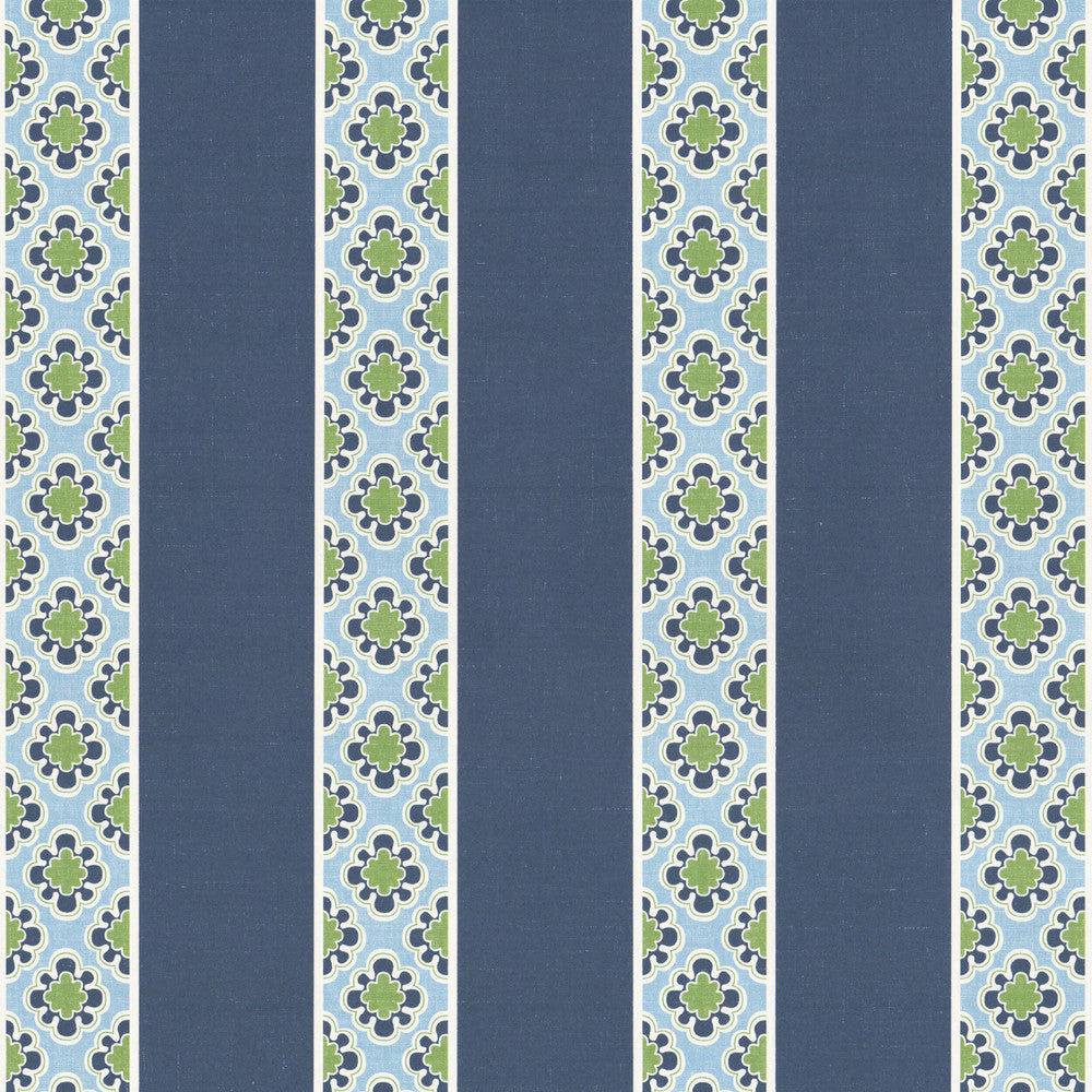 W06Vl Entice 1 Grass by Aoc Designer Wallcovering ART OF COLOR HERITAGE WALLPAPER II 100%PA USA Horizontal: 5.375 and Vertical: 2.000 27 in - Swanky Fabrics -