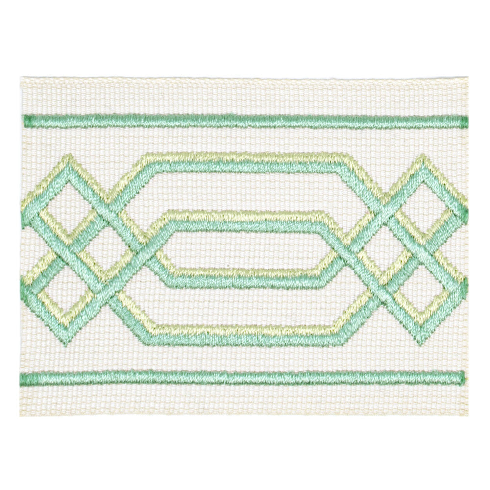 Waltham 2 Bay by Stout Trim Stout Trim Waltham 2 BayTrim VISIONS OF COLOR TRIM TURKEY </p><p>Repeat: H: 3.000, V: 0.000 2.88 in - Fabric Carolina -