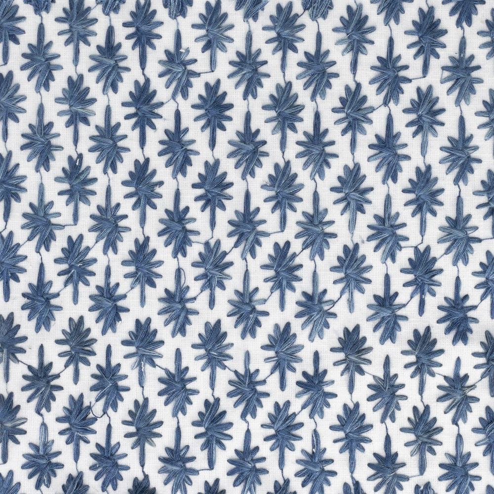 Wyckwood 2 Navy by Stout Fabric Stout Fabric Wyckwood 2 NavyFabric RAINBOW LIBRARY DENIM/INDIGO INDIA </p><p>Repeat: H: 1.125, V: 1.250 52 in - Fabric Carolina -