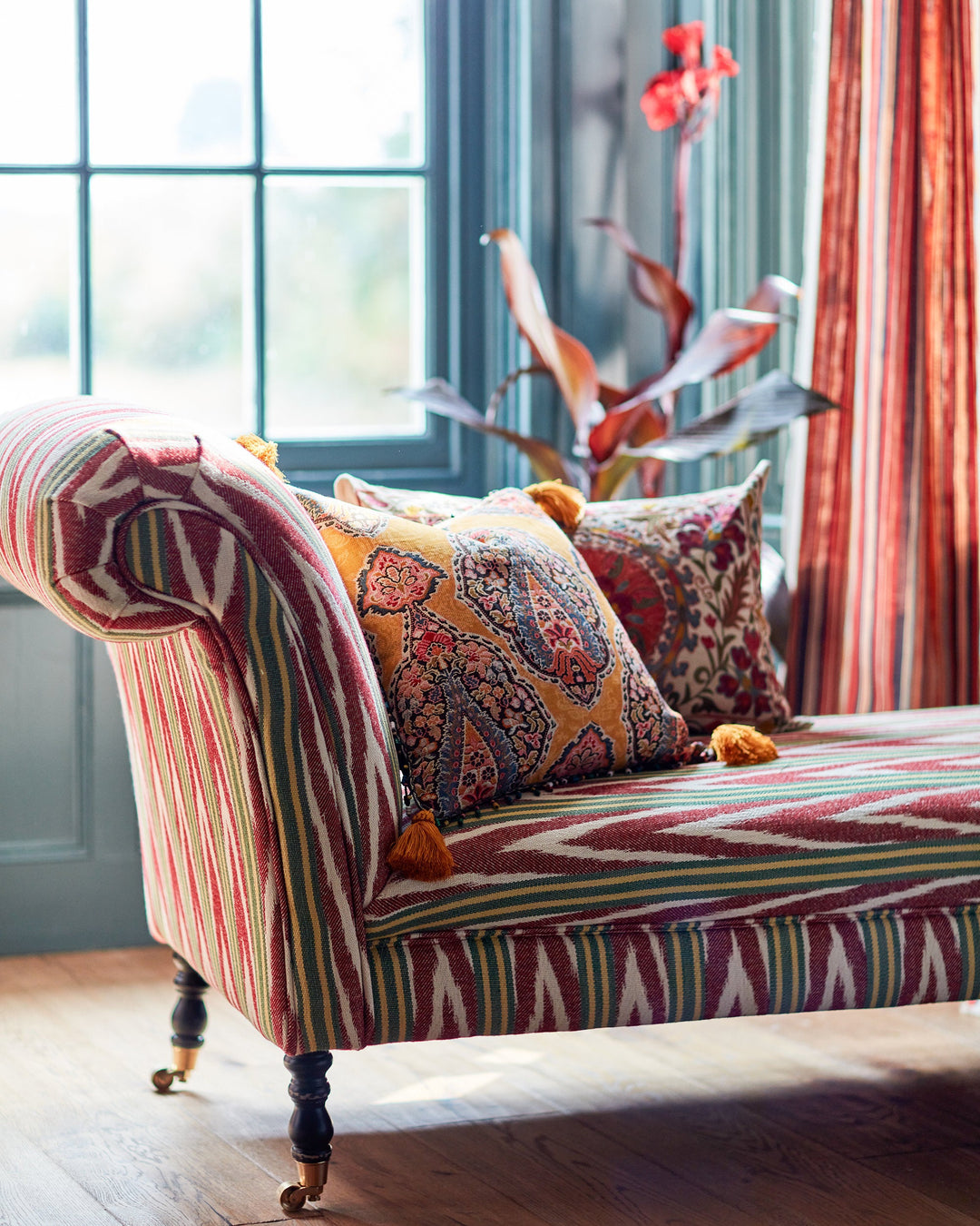 Bakhmal Ikat Woven fabric by Mind the Gap (FB00082), view 3
