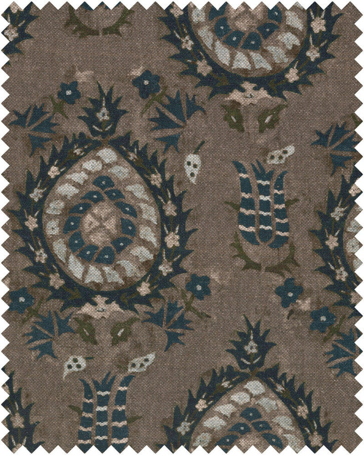 Flourish Dapple Grey Linen by Mind the Gap Designer Fabric TRANSYLVANIAN ROOTS 100% Linen Made in United Kingdom W 34,6cm x L 46,5cm / W 13.6in x L 18.3in 55.1in - Swanky Fabrics -