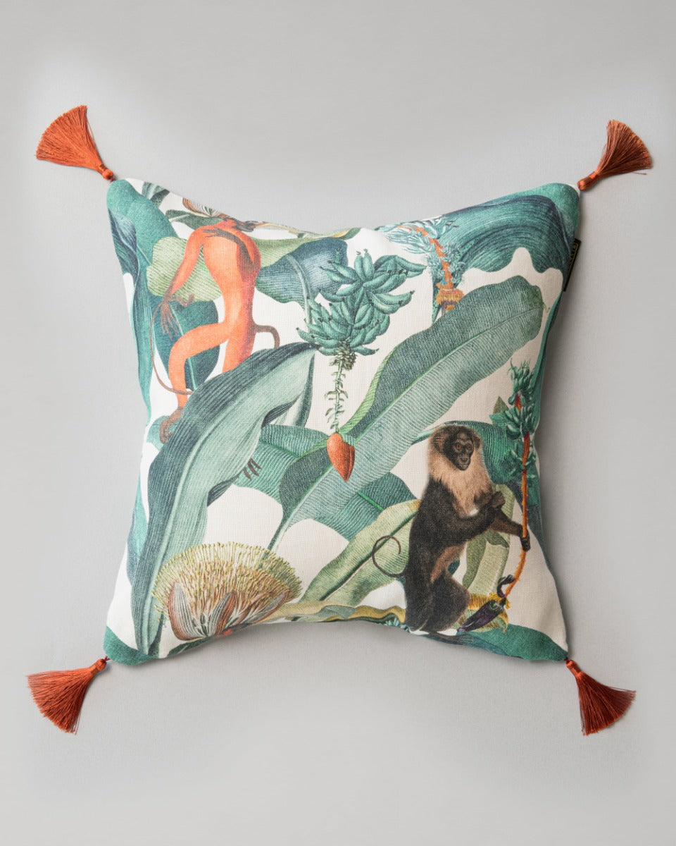 Bermuda linen pillow by Mind the Gap (LC40005), view 2