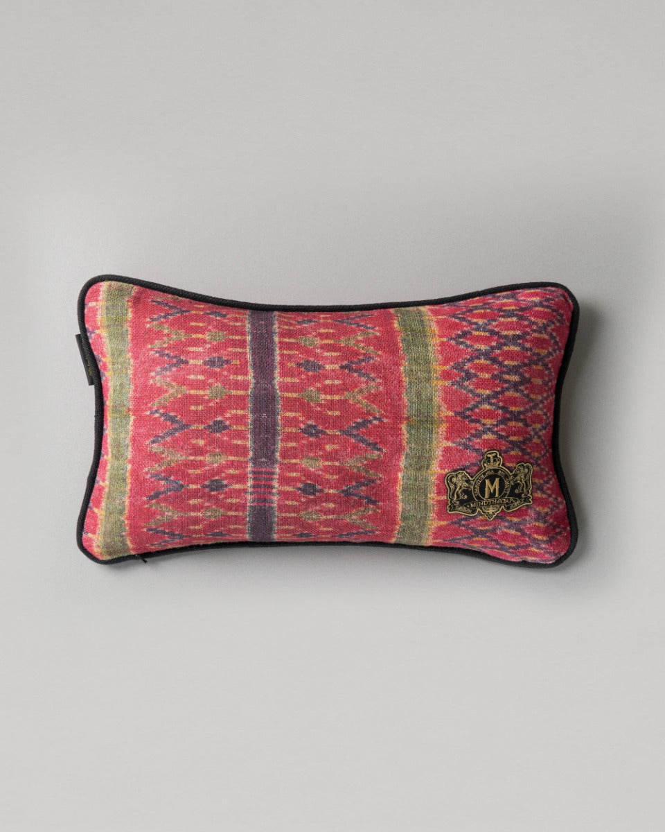 Lakai linen pillow by Mind the Gap (LC40013), front
