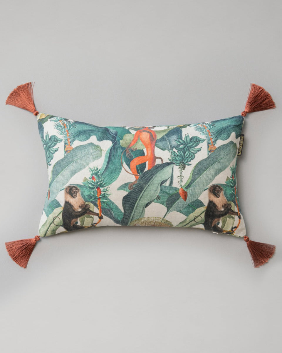 Bermuda linen pillow by Mind the Gap (LC40026), view 2