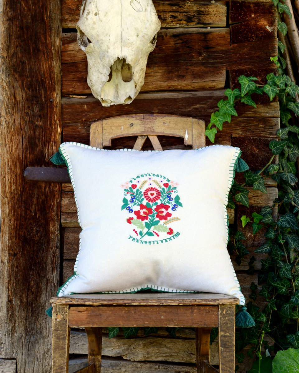 Transsilvaniae Florilegium linen embroidered pillow by Mind the Gap (LC40084), view 6