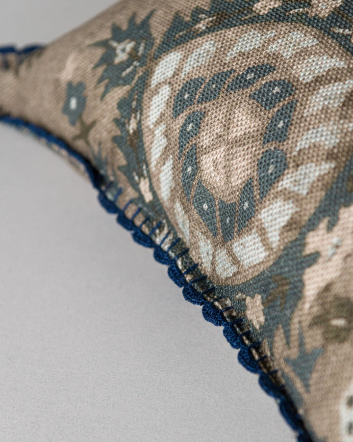 Flourish linen pillow by Mind the Gap (LC40087), view 3