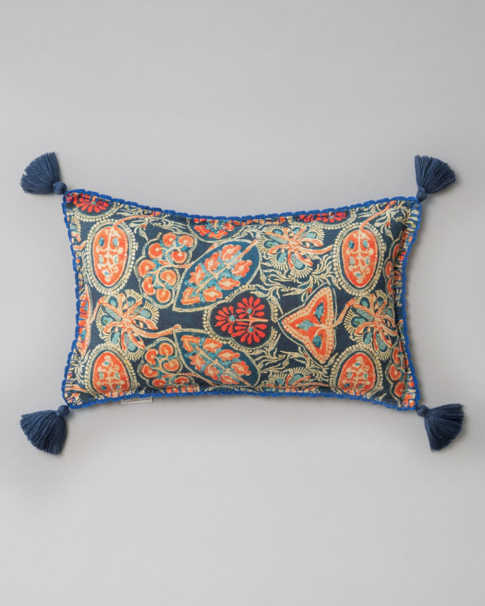 Heirloom linen pillow by Mind the Gap (LC40098), view 2