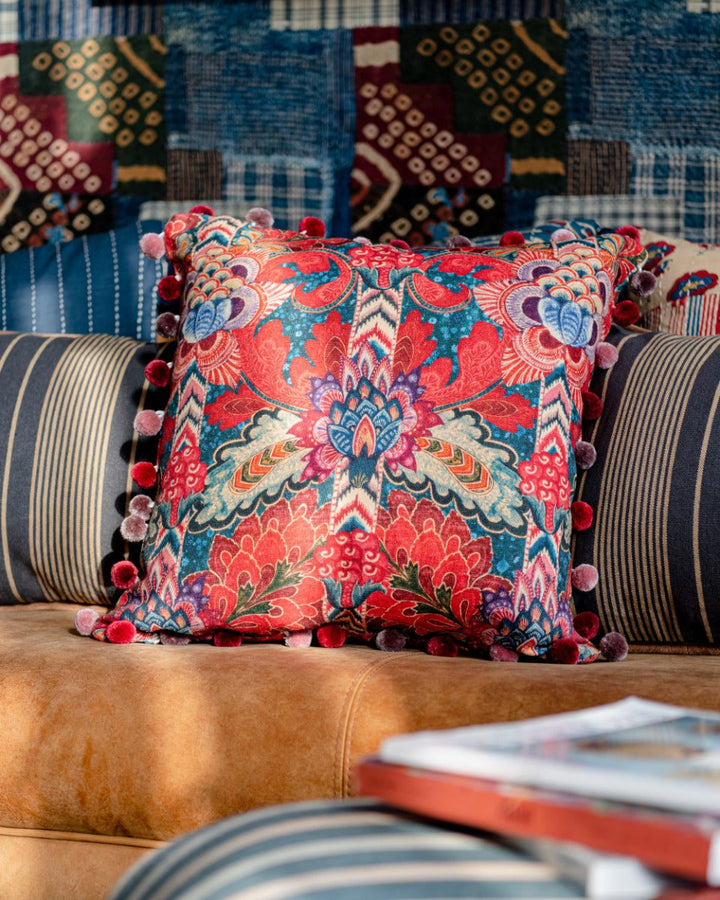 Psychedelia pillow by Mind the Gap (LC40142), view 5
