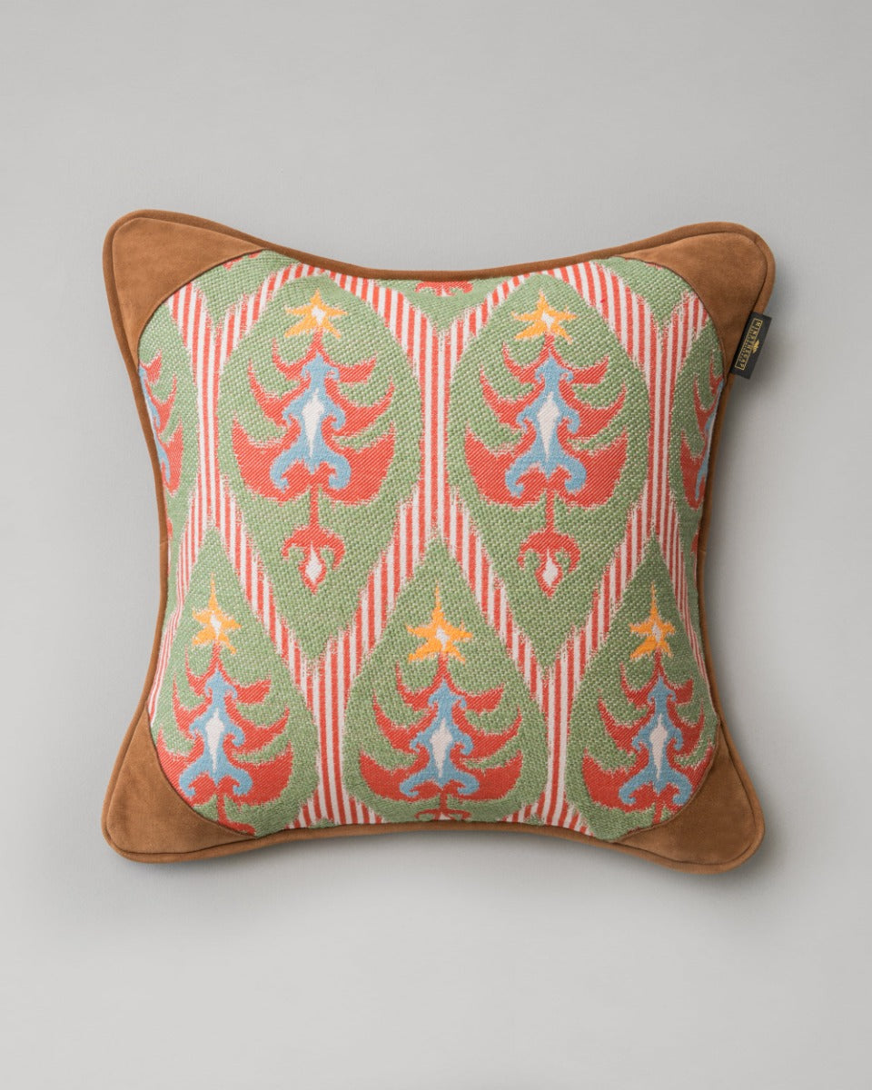 Tannenbaum pillow by Mind the Gap (LC40187), front
