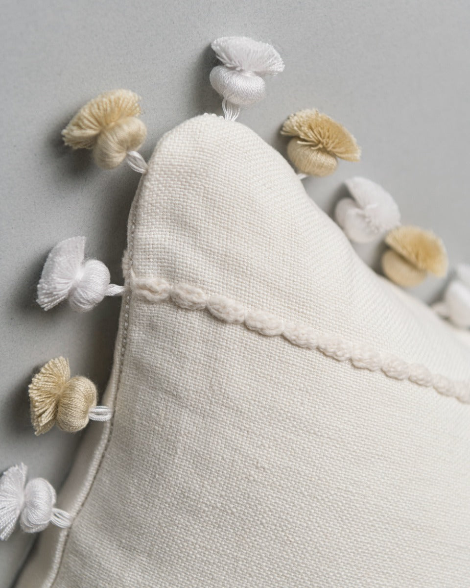 Milchschaum pillow by Mind the Gap (LC40200), view 2