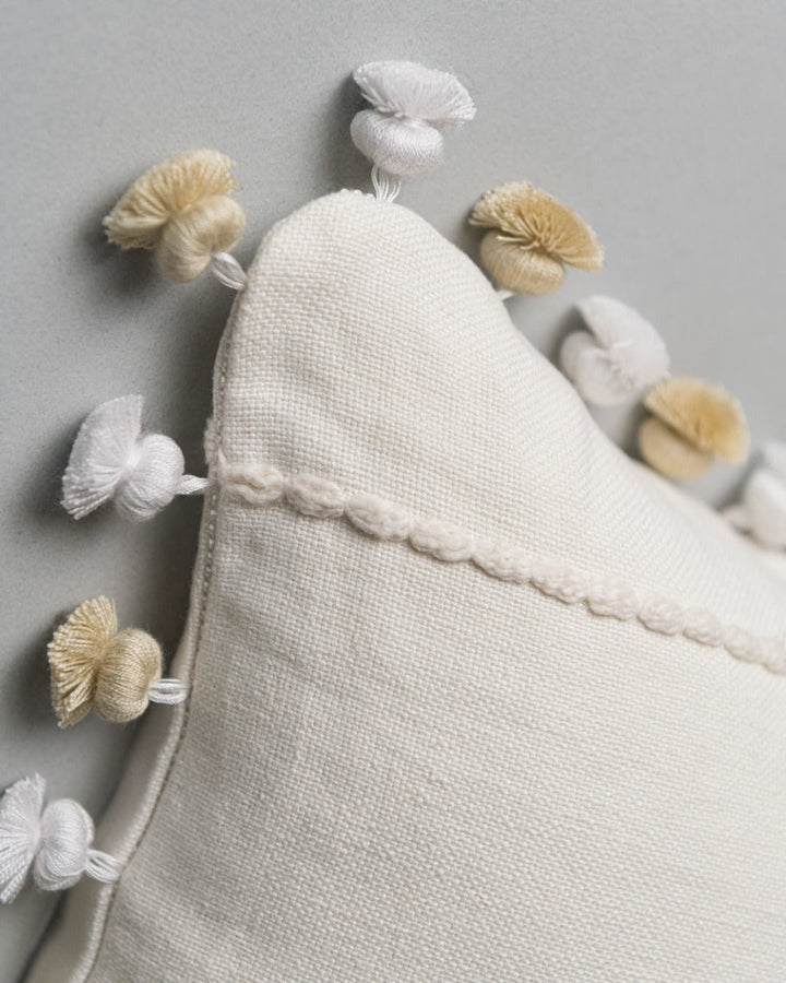 Milchschaum pillow by Mind the Gap (LC40200), view 2