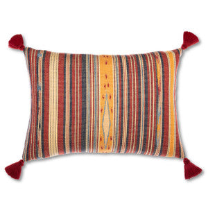 Mind the Gap Pillow Mind The Gap NEYSHABOUR Cushion (LC40171)