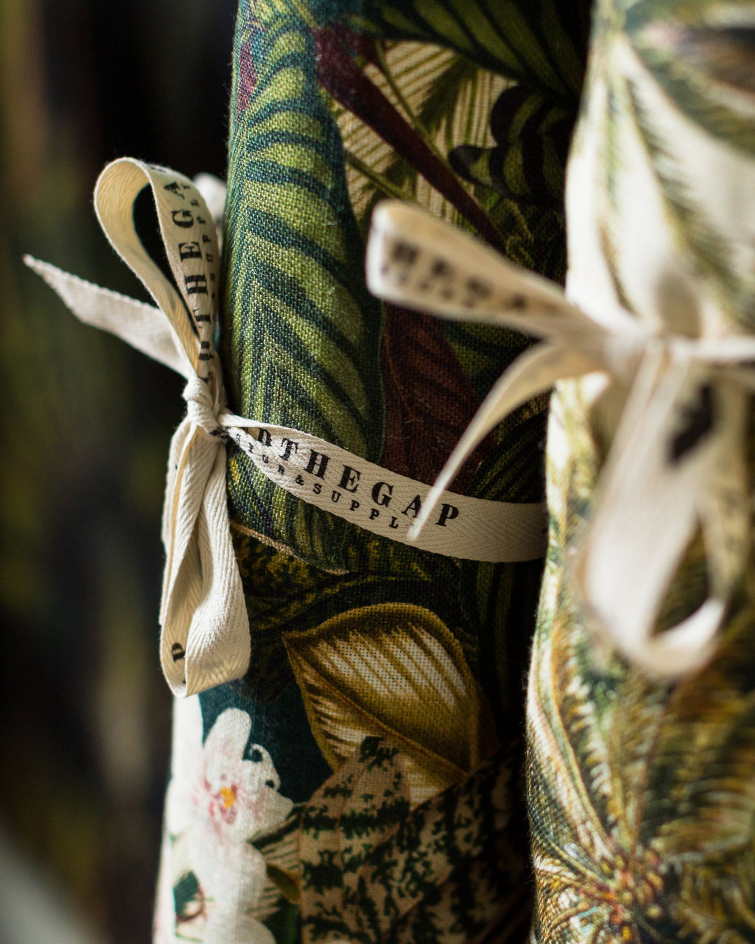 Orchid Bloom linen fabric by Mind the Gap (FB00032), view 3