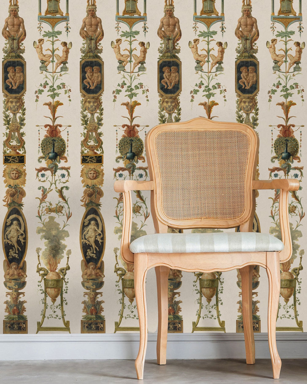 Pilasters wallpaper by Mind the Gap (WP20191), view 2
