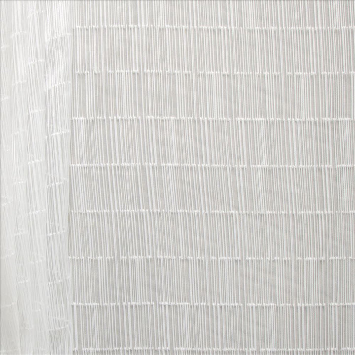 Peggy Snow by Kasmir Designer Fabric 1465 100% Polyester
 CHINA Not Tested </p><p>Repeat: Horizontal: 4 1/8 inches and Vertical: 2 inches 118 - Swanky Fabrics -