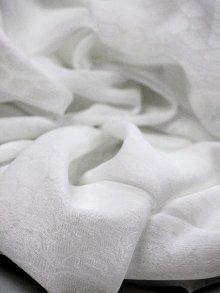 Rhodes Snow by Heritage Fabric - 100% Polyester - Turkey - V: 15  H: 11 - 118" - Fabric Carolina -