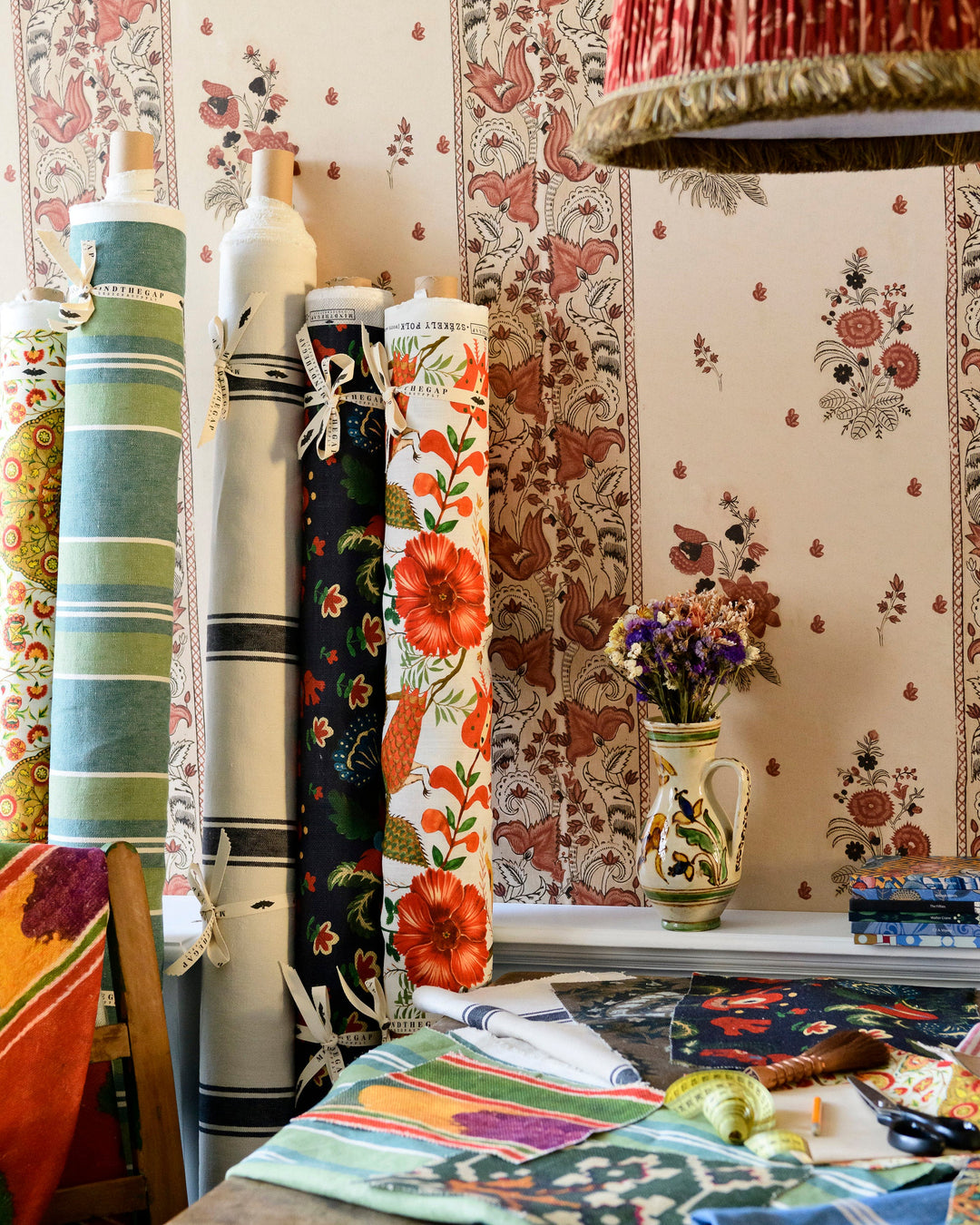 Zabola linen fabric by Mind the Gap (FB00041), view 3