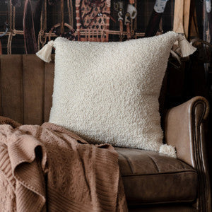 Mind the Gap Pillow Mind The Gap SCHAFFELL Cushion (LC40184)