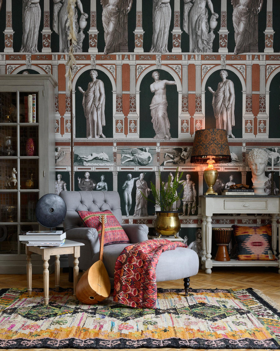 Statues Antique Taupe wallpaper by Mind the Gap (WP20423), view 2