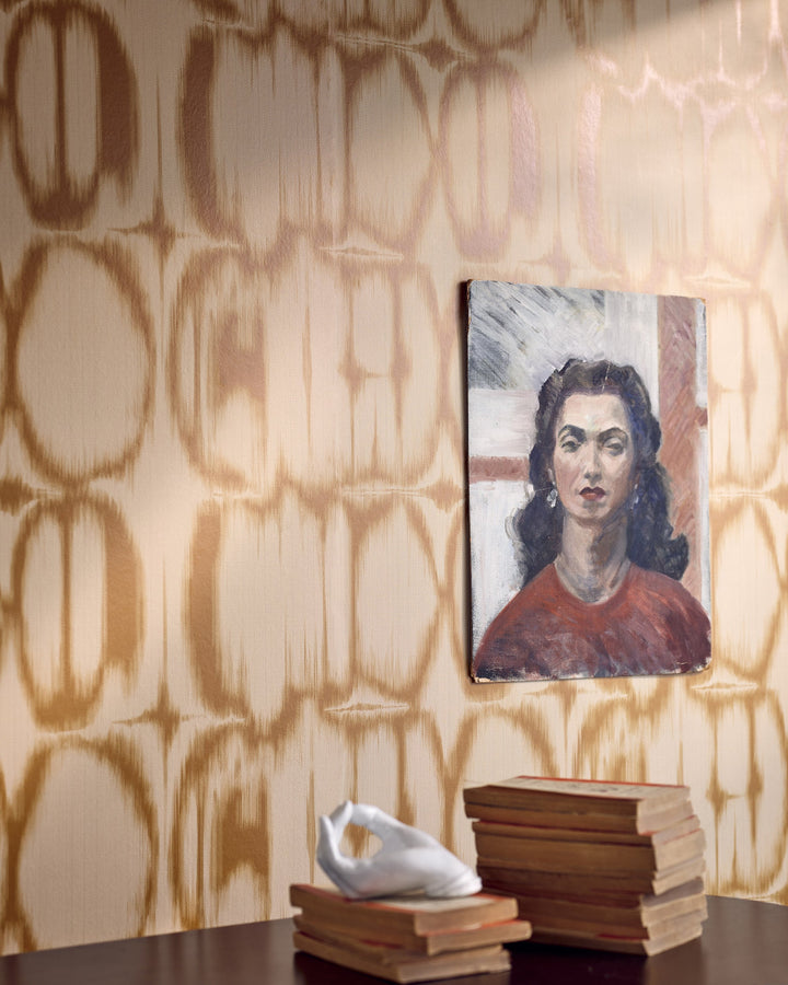 RESONANCES Ochre Wallpaper (WP30240) by Mind The Gap | WP30240 | JAZZ LIVE | 1 roll x 52 x 1000 cm / 20.5 x 393.7in | 0.52m / 20.5in | 1000 cm / 393.7in | 5.20sqm / 55.9sq ft | 50cm / 19.6in | Taupe, Ochre | Non-woven Satin | Paste the wall | 1 roll in a box | Fabric Carolina | https://www.fabriccarolina.com/