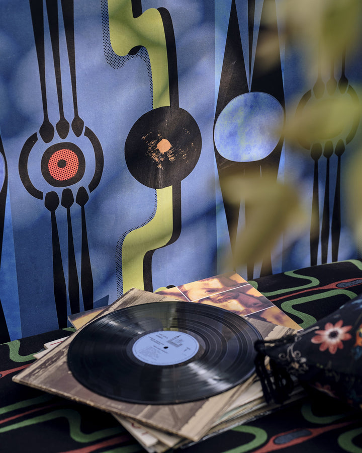TAKE FIVE Grey Wallpaper (WP30244) by Mind The Gap | WP30244 | JAZZ LIVE | 1 roll x 52 x 1000 cm / 20.5 x 393.7in | 0.52m / 20.5in | 1000 cm / 393.7in | 5.20sqm / 55.9sq ft | 50cm / 19.6in | Black, Grey, Brown, Ochre | Non-woven Satin | Paste the wall | 1 roll in a box | Fabric Carolina | https://www.fabriccarolina.com/
